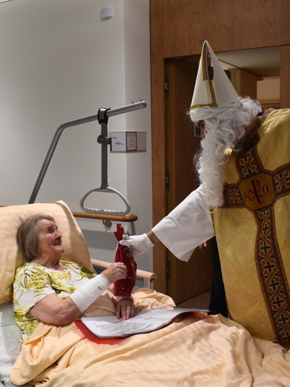 Glückliche Gesichter beim Besuch vom Nikolaus 